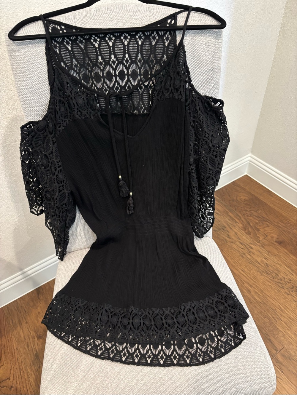 Black Crochet Cold-Shoulder Women's swimsuit coverup